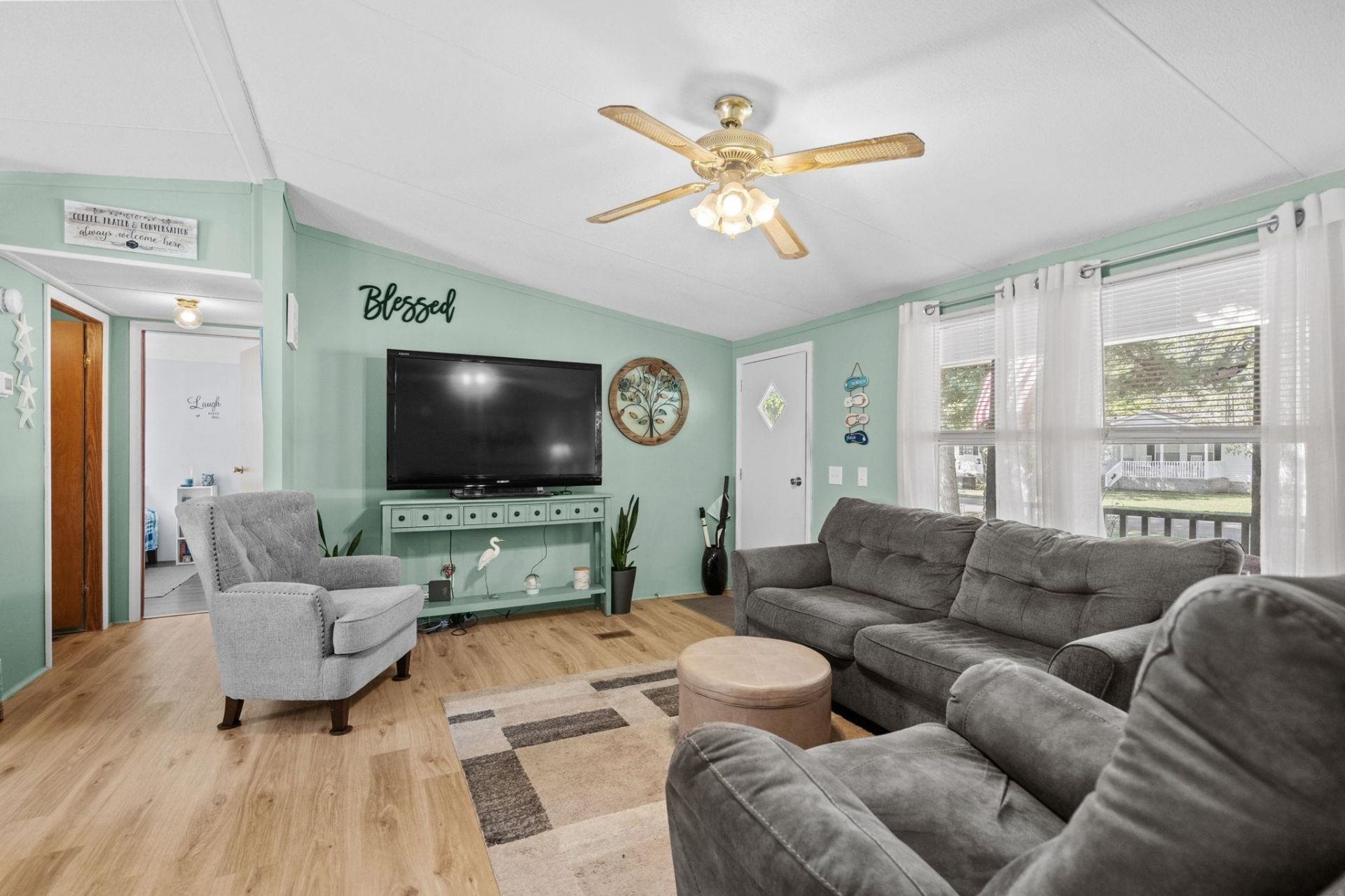 3254 Lyndon Dr.  Photo 10