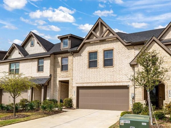 6834 Neal's Way , Arlington, TX 76001