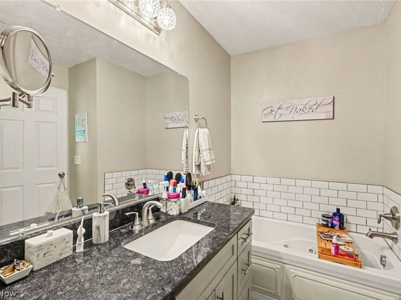 145 Vineyard Road, Avon Lake, OH 44012 Photo 17