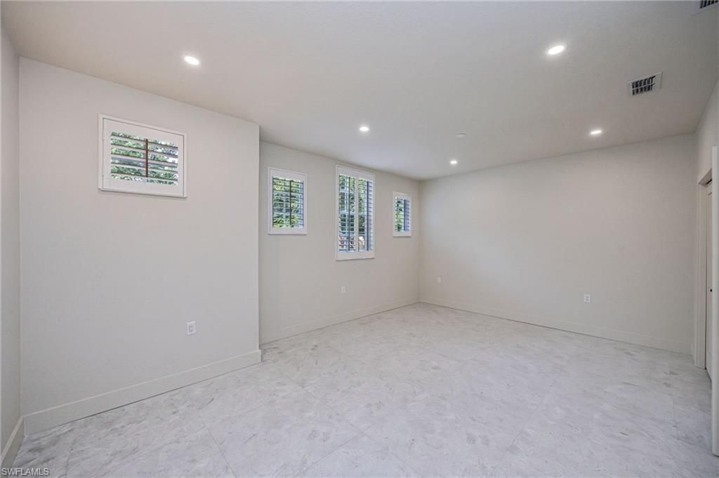 7128 Timberland Cir, Unit 201, Naples, FL 34109 Photo