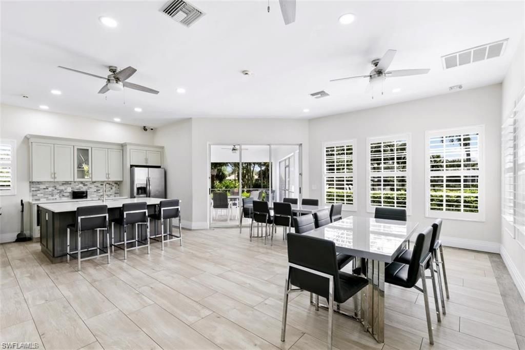 7128 Timberland Cir, Unit 201, Naples, FL 34109 Photo