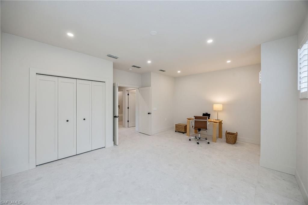 7128 Timberland Cir, Unit 201, Naples, FL 34109 Photo