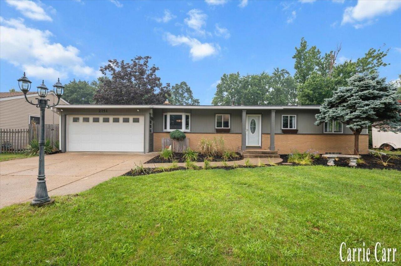 2751 Northville Drive Ne, Grand Rapids, MI 49525 Main Photo