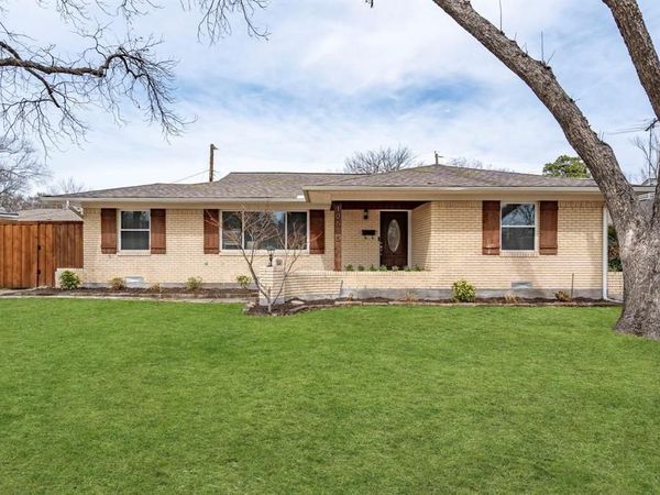 10615 Larchfield Lane , Dallas, TX 75238