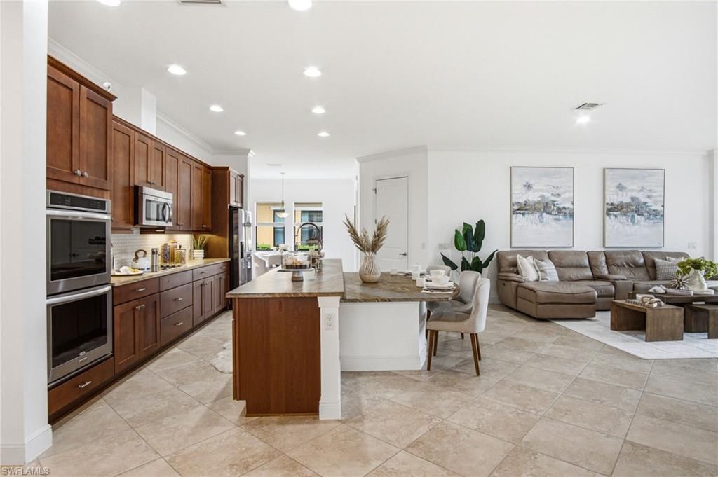 4433 Tamarind Way , Naples, FL 34119 Photo