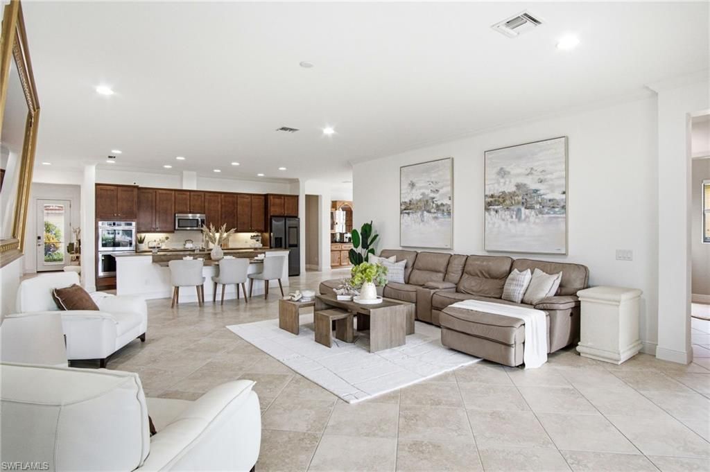 4433 Tamarind Way , Naples, FL 34119 Photo