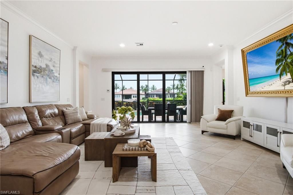 4433 Tamarind Way , Naples, FL 34119 Photo