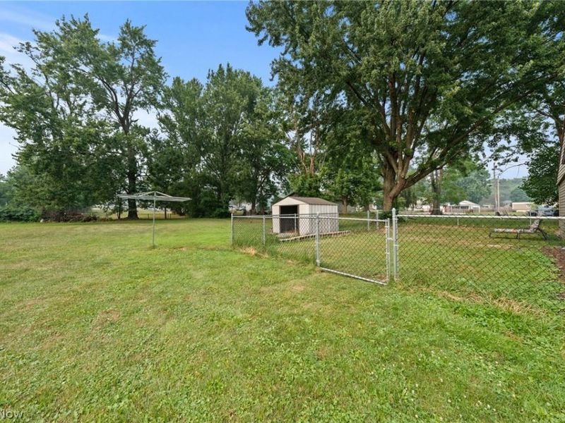 2407 30th Street NE, Canton, OH 44705 Photo 14