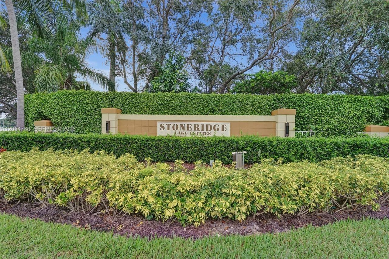 16366 N Mariposa Cir N , Pembroke Pines, FL 33331 Photo