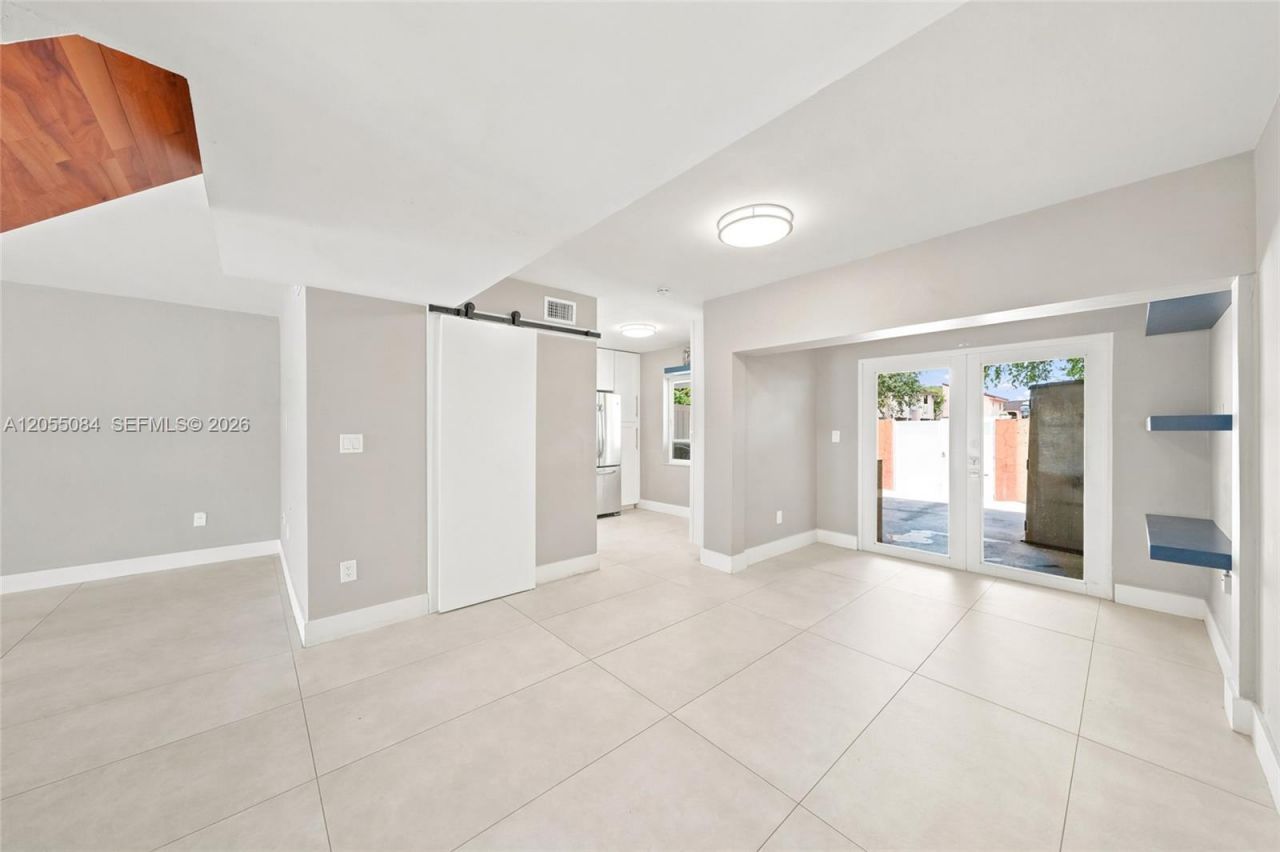 5255 W 26th Ct , Unit 803, Hialeah, FL 33016 Photo