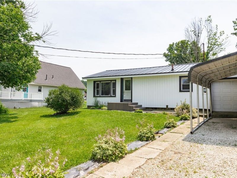 6102 Vale View Drive SW, Sherrodsville, OH 44675 Photo 23