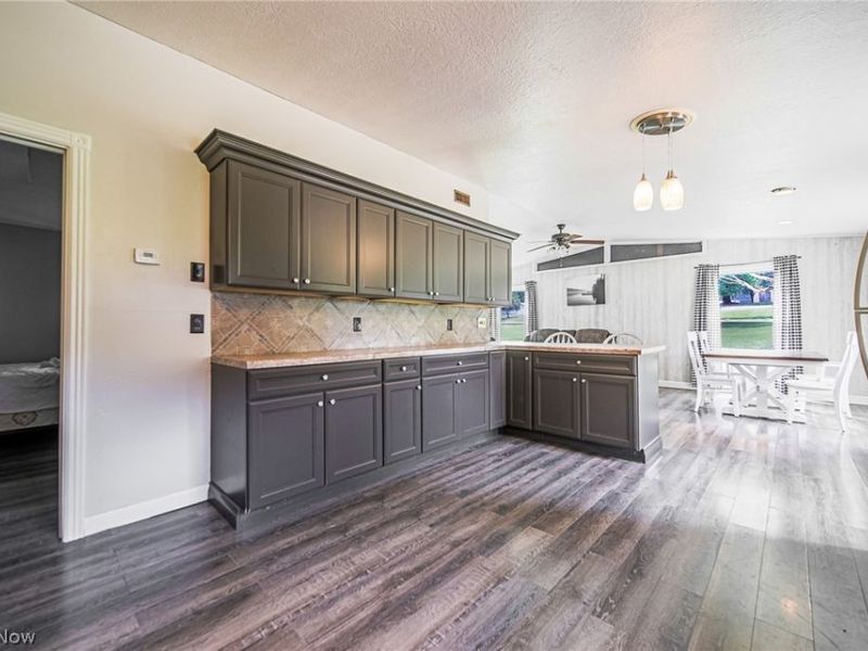 6102 Vale View Drive SW, Sherrodsville, OH 44675 Photo 5