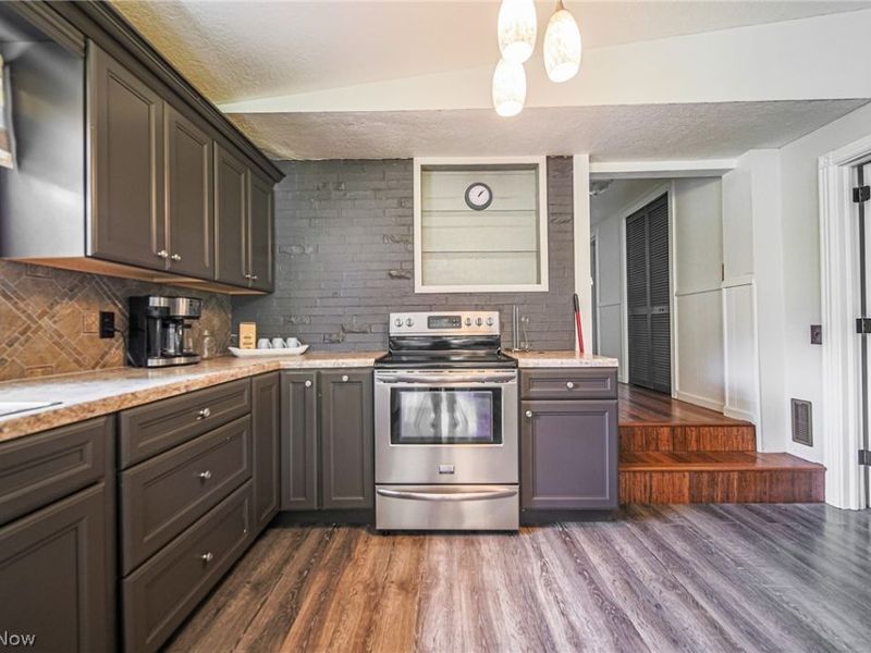 6102 Vale View Drive SW, Sherrodsville, OH 44675 Photo 6