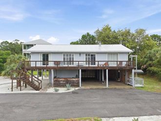 1038 Magnolia Ln Gulf Breeze, FL 32563