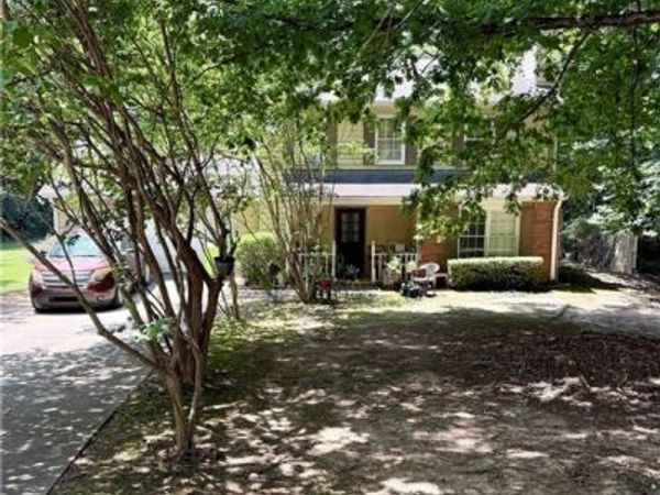 306 Remington Trail , Ellenwood, GA 30294