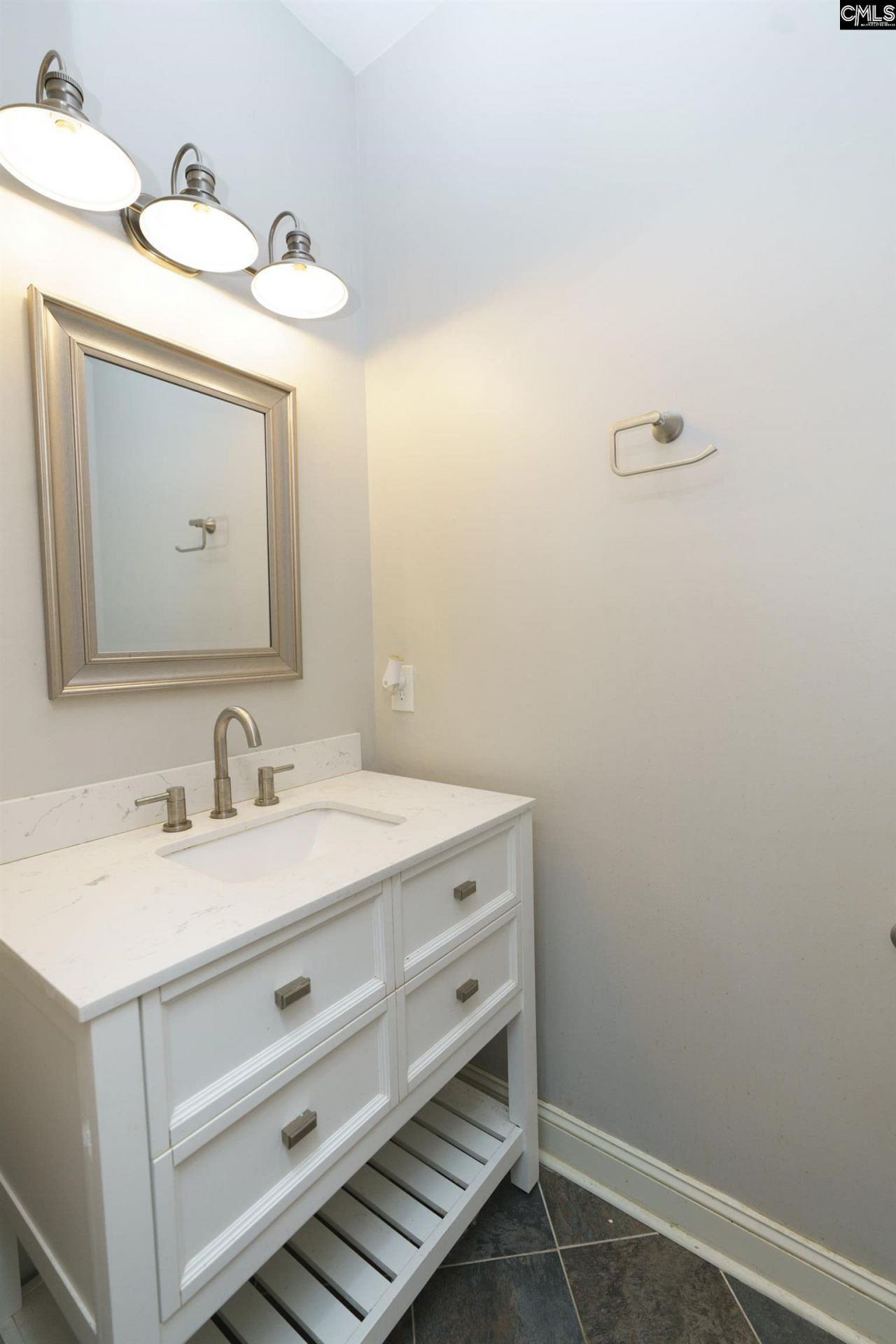 421 Dutchman Shores Circle Photo 15
