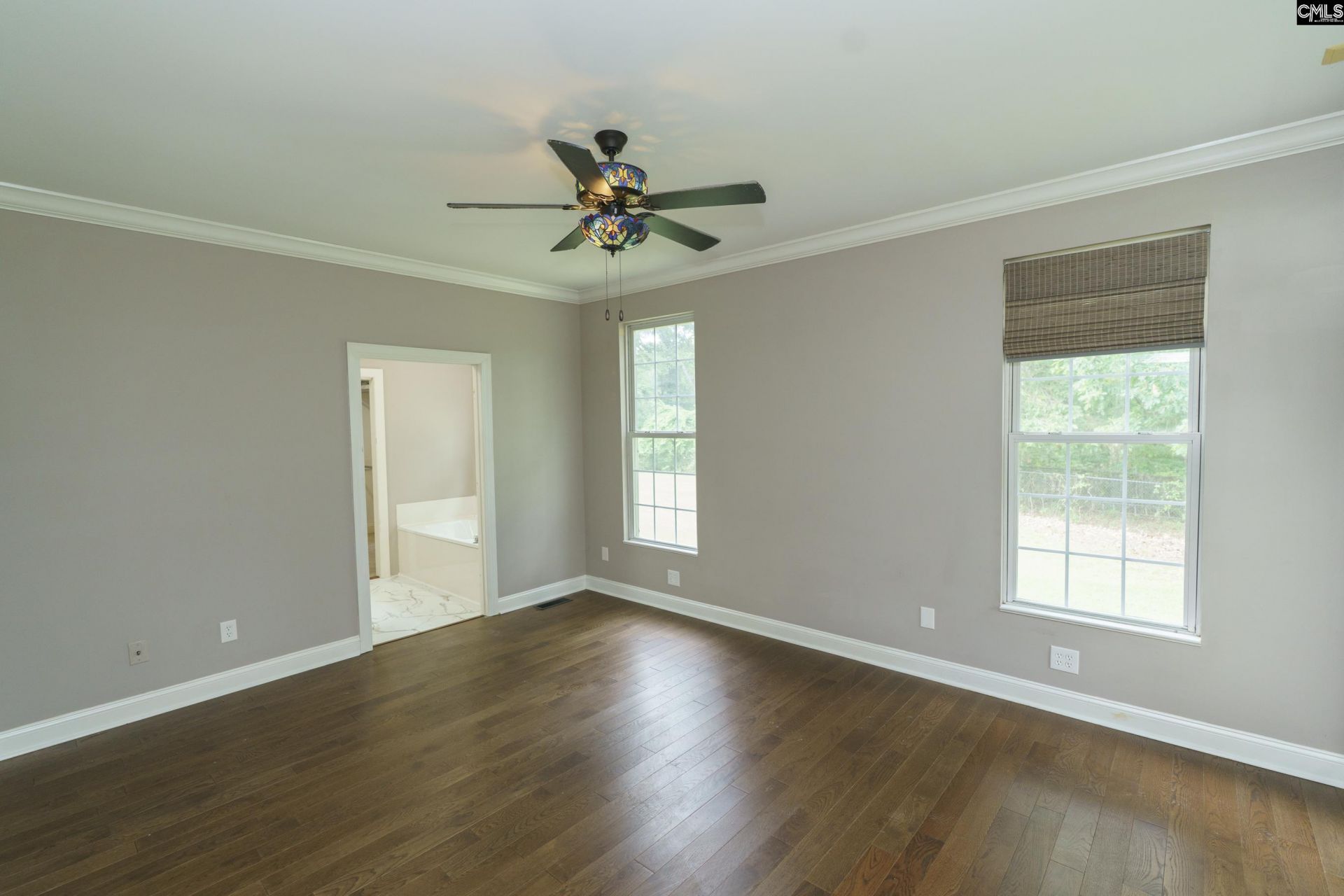 421 Dutchman Shores Circle Photo 32