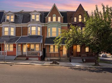 946 W COLLEGE AVENUE, YORK, PA 17401