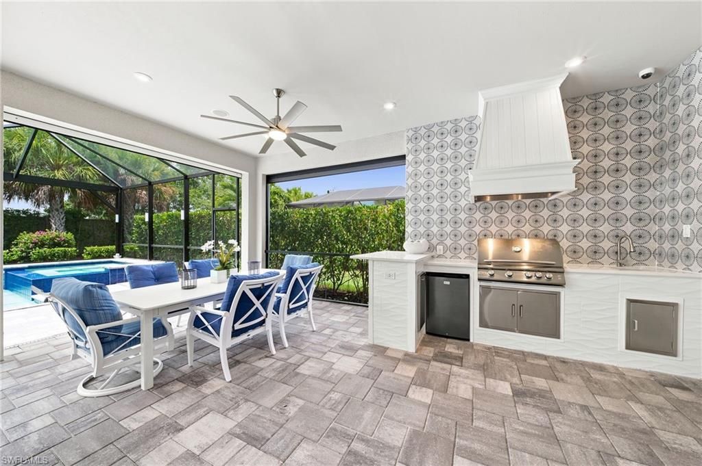 8884 Scarlotti Pl , Naples, FL 34119 Photo