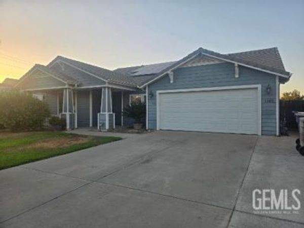 1140 Bargetto Court, Tulare, CA 93274