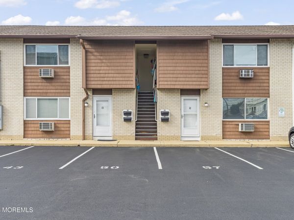 1 Osborne Place, Unit 49, Sea Bright, NJ 07760