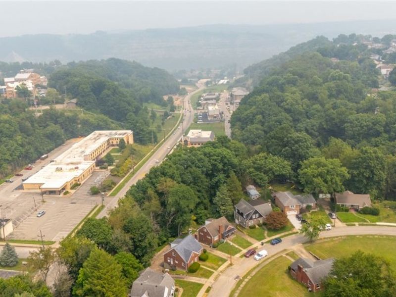 1496 Columbus Circle, Steubenville, OH 43952 Photo 12
