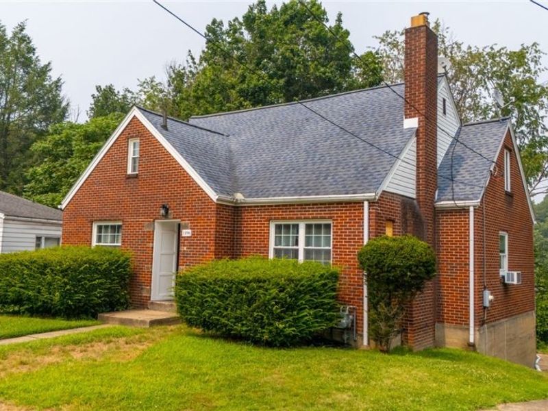 1496 Columbus Circle, Steubenville, OH 43952 Photo 7