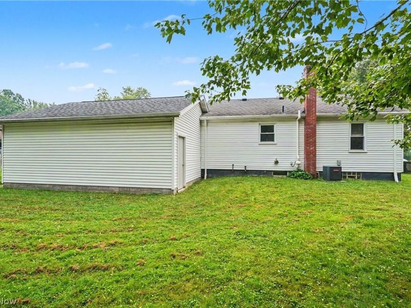 4819 Smith Road, Ravenna, OH 44266 Photo 9