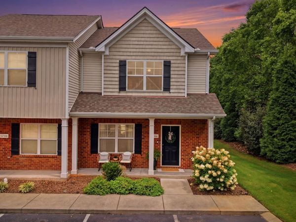 3706 Righteous Dr , Murfreesboro, TN 37128