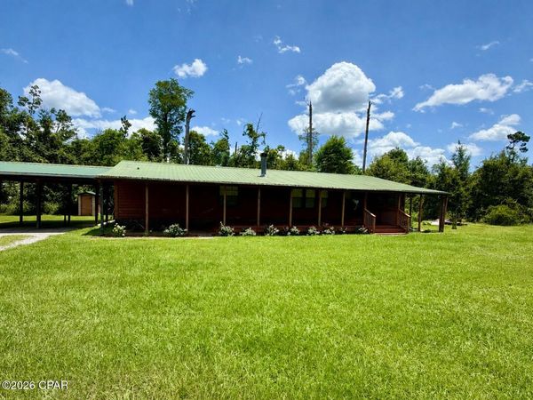 8306 Highway 2301 , Youngstown, FL 32466