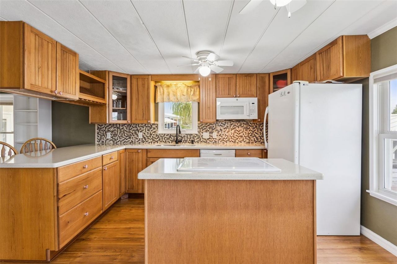 30127 Green Bay Drive , Tavares, FL 32778 Photo