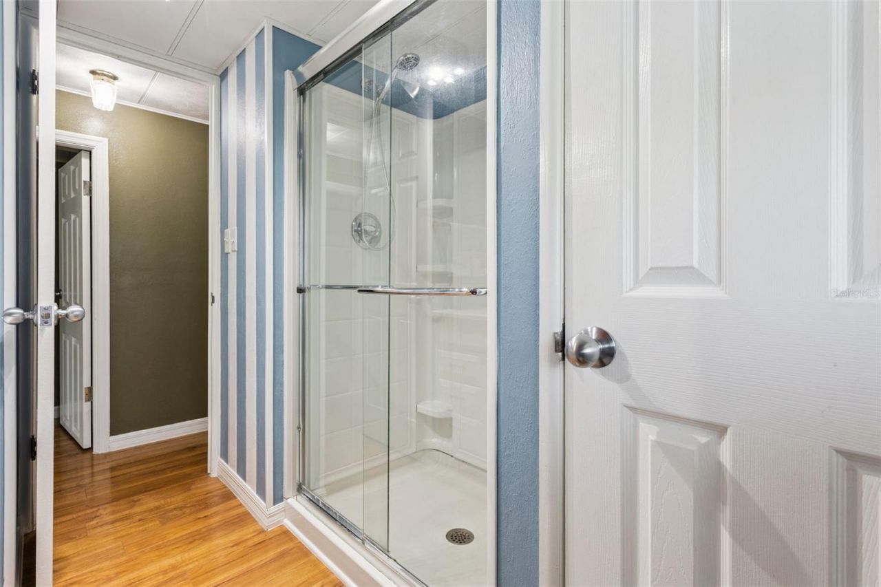 30127 Green Bay Drive , Tavares, FL 32778 Photo