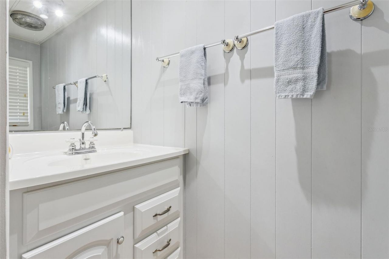30127 Green Bay Drive , Tavares, FL 32778 Photo