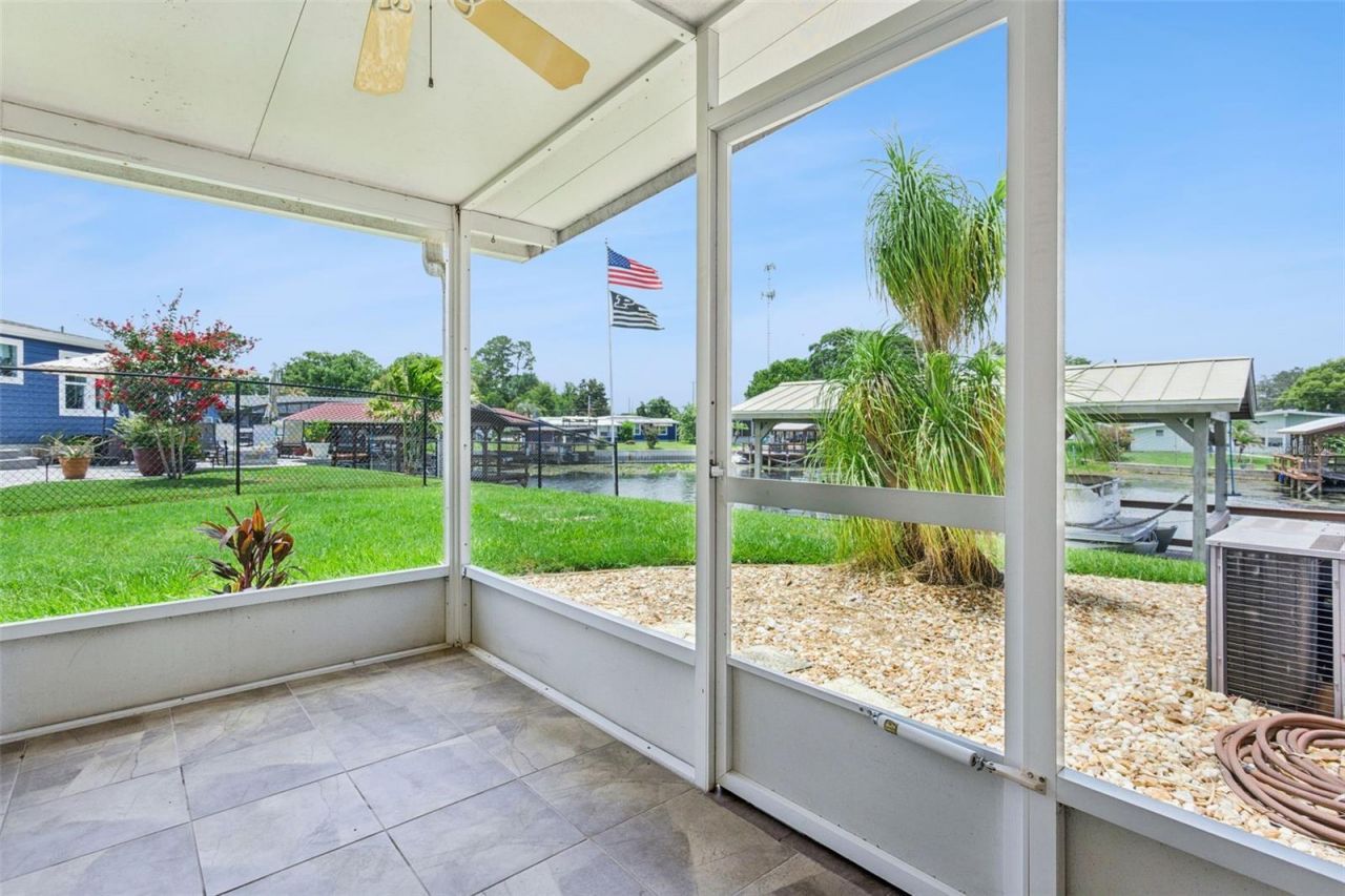 30127 Green Bay Drive , Tavares, FL 32778 Photo