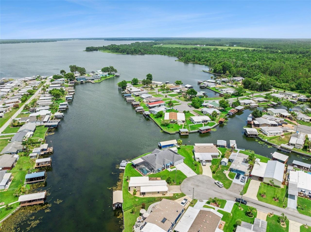 30127 Green Bay Drive , Tavares, FL 32778 Photo