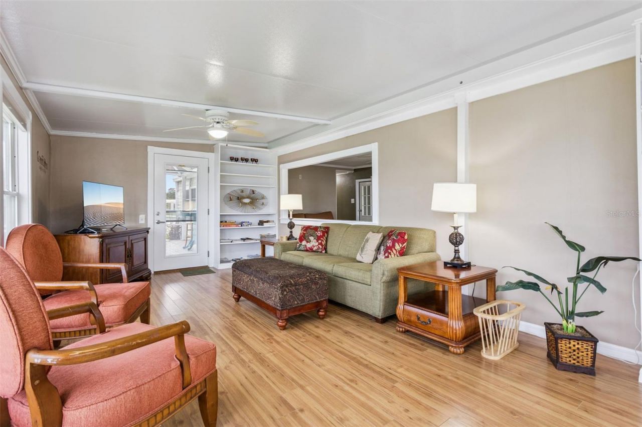 30127 Green Bay Drive , Tavares, FL 32778 Photo