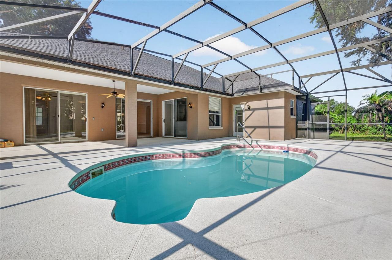 19337 Spring Oak Drive, Eustis, FL 32736 Photo