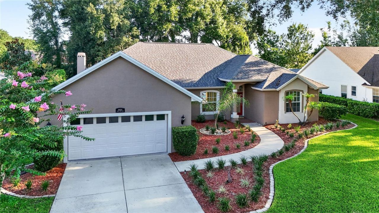 19337 Spring Oak Drive, Eustis, FL 32736 Photo