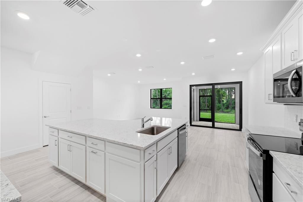 4246 Sonoma Oaks Cir, Naples, FL 34119 Photo