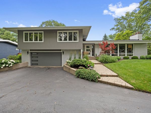 711 Elder Court , Glencoe, IL 60022