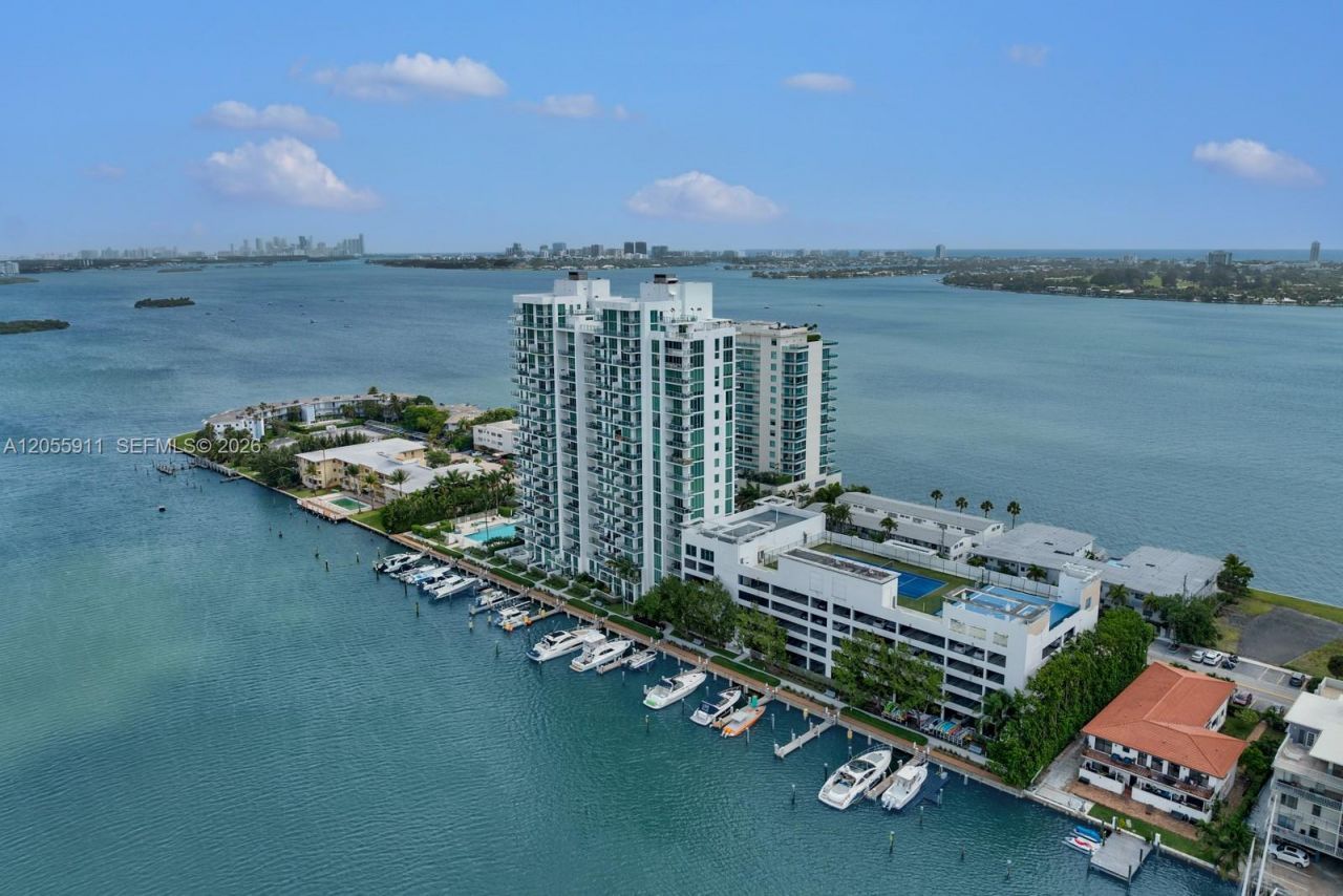 7930 East Dr, Unit 1208, North Bay Village, FL 33141 Photo