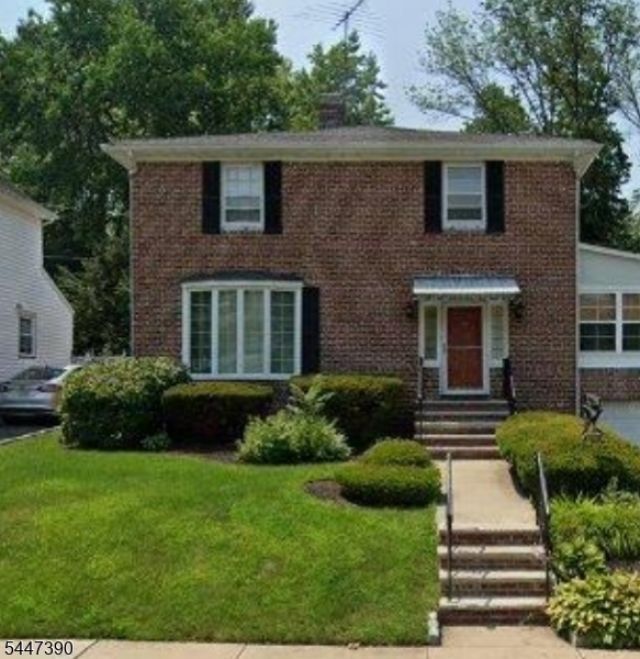61 Holland Rd, South Orange, NJ 07079 Main Photo