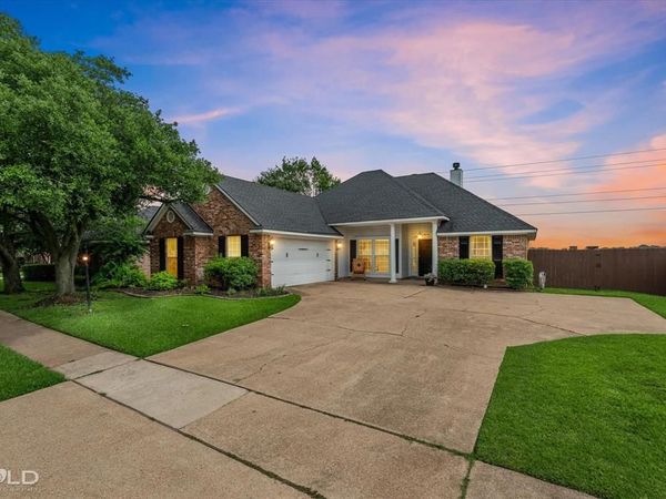 1000 Belle Haven Drive, Bossier City, LA 71111
