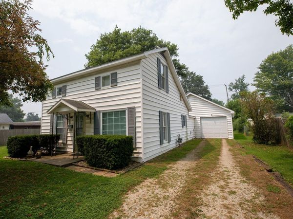 405 N Thayer Street, Bourbon, IN 46504