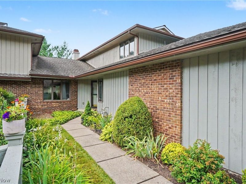 1166 Inverness Lane , Unit 100, Stow, OH 44224 Photo 4