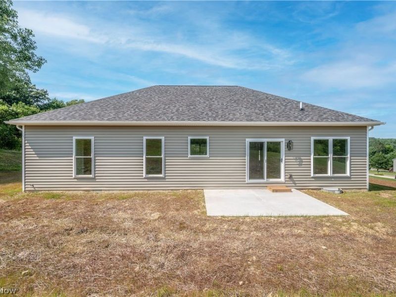 135 Hillside Drive, East Palestine, OH 44413 Photo 9