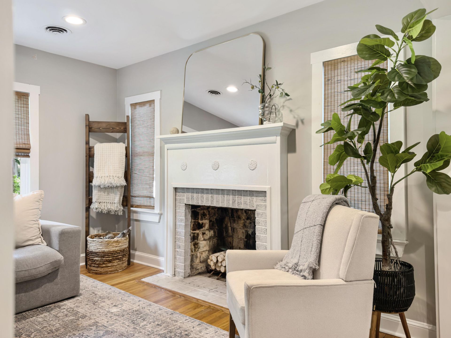 769 Catawba Road Photo 5