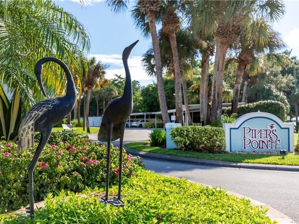 137 Wading Bird CIR, Unit F101, NAPLES, FL 34110