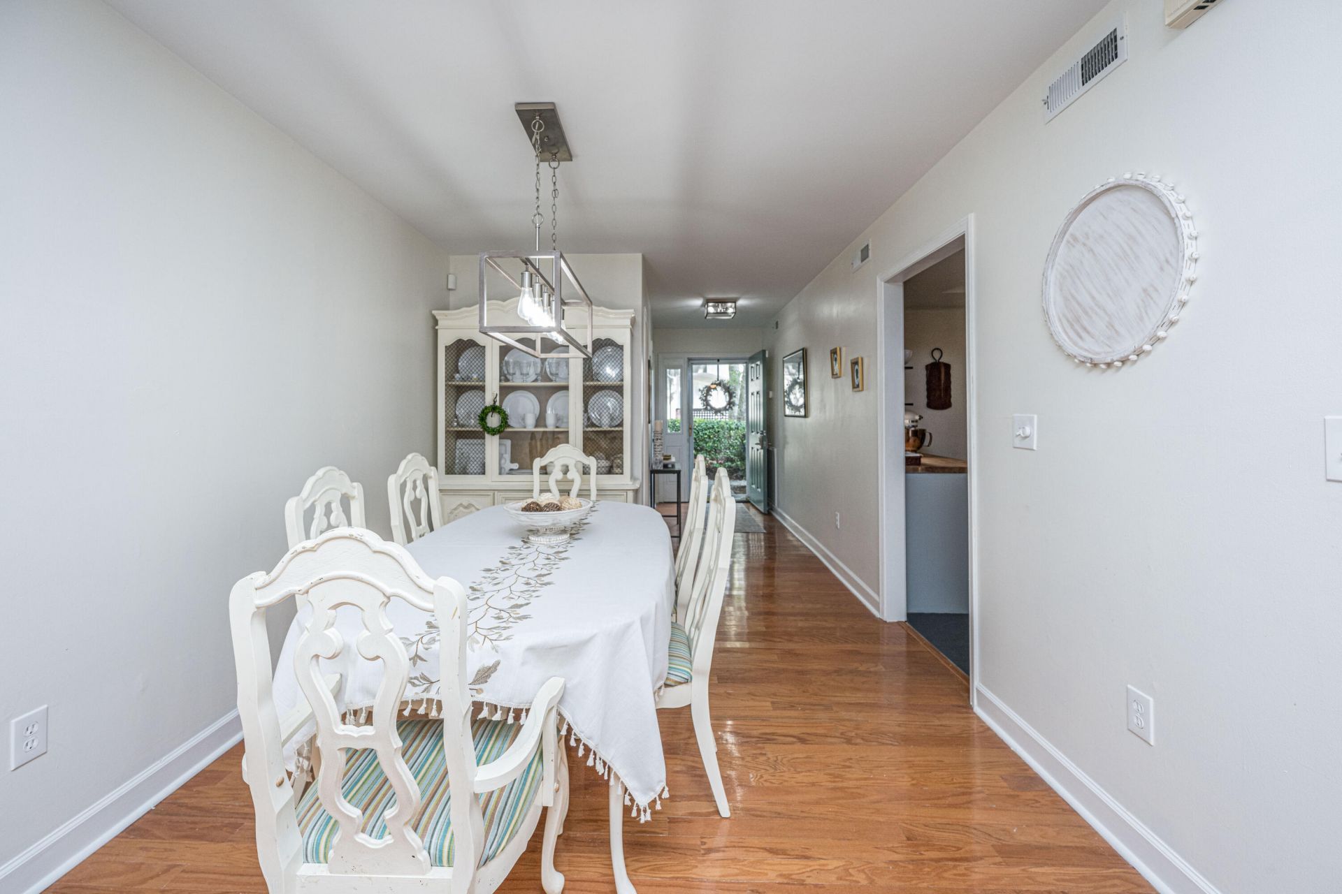 1307 Ventura Place Photo 10