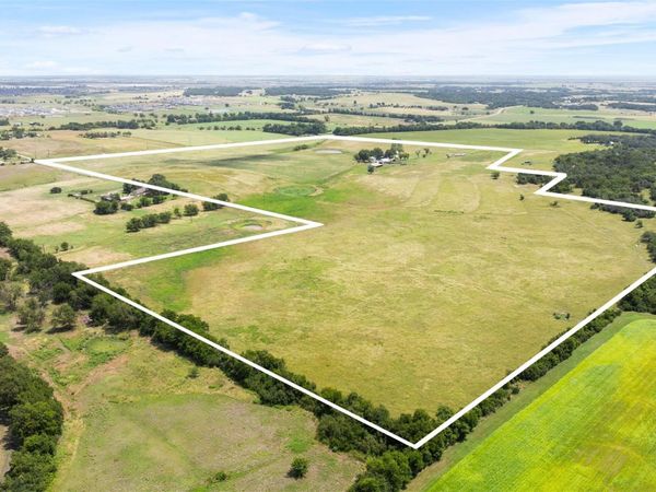 100 Rundberg DR , Jarrell, TX 76537